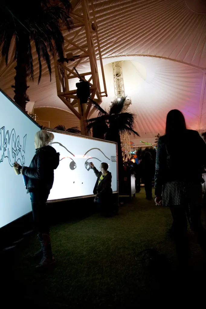 Bloc Weekend 2009 — documentary, event and music photograph in Minehead, Somerset, UK, frame 52 of 114.